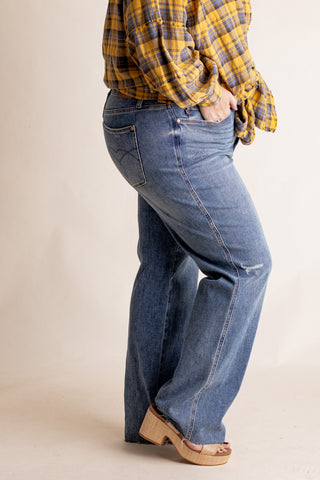 Vera High Rise Tummy Control Straight Leg Jeans - CURVY *Final Sale*