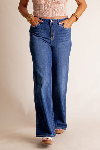 Alaiya Super High Rise Skater Jeans *Final Sale*