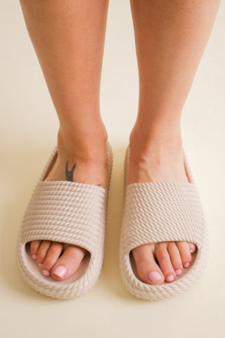 Luvly Pillow Slides *Final Sale*