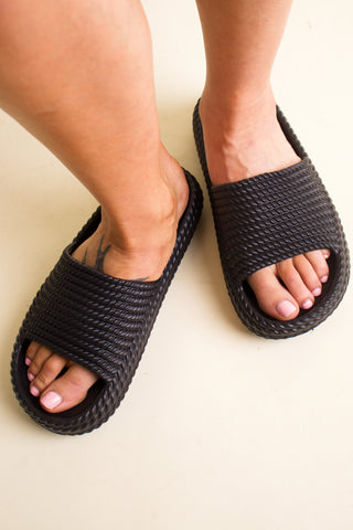 Luvly Pillow Slides *Final Sale*