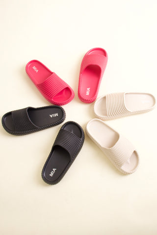 Luvly Pillow Slides *Final Sale*