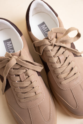 Axel Sneakers