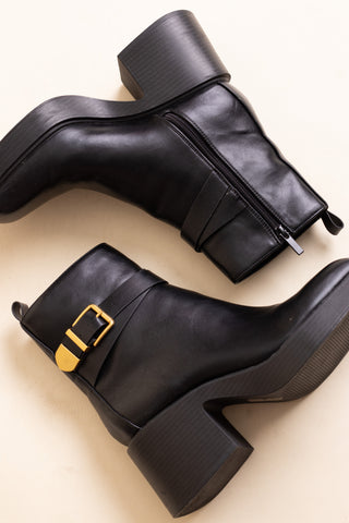 Adriel Boots