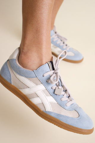 Sasha Sneakers