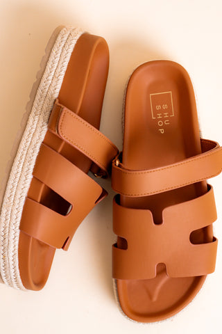 Izzy Sandals
