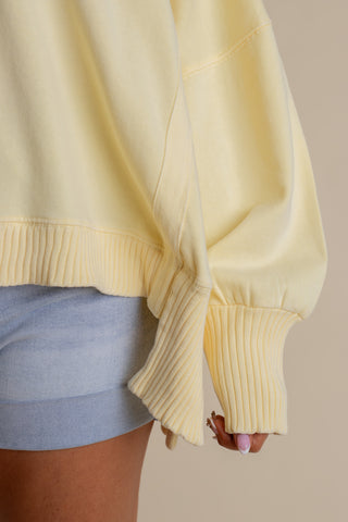 Golden Hour Oversized Sweatshirt - Light Yellow